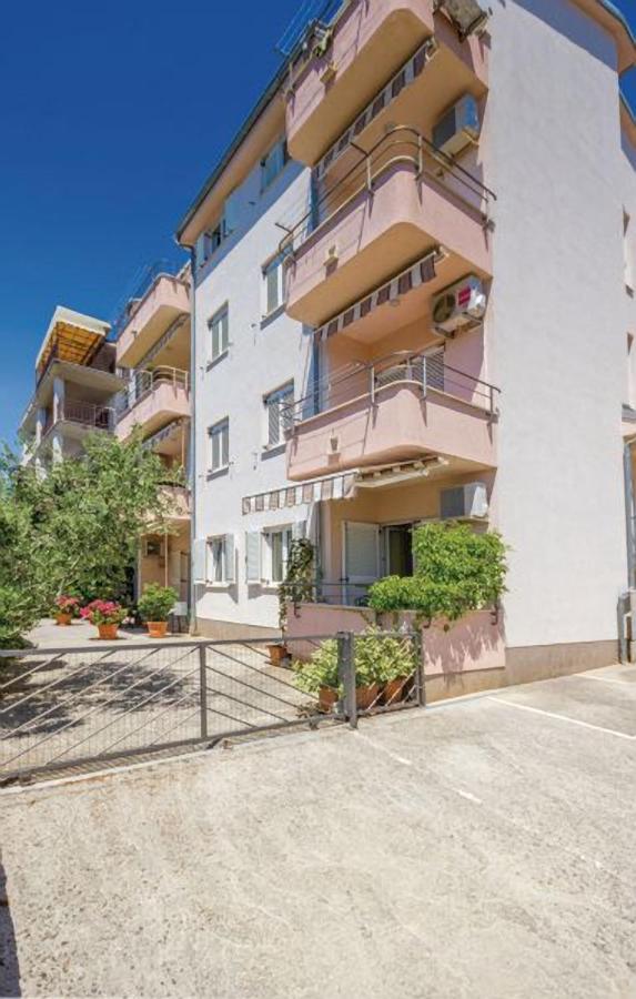 Apartment Zeleni Dramalj Buitenkant foto